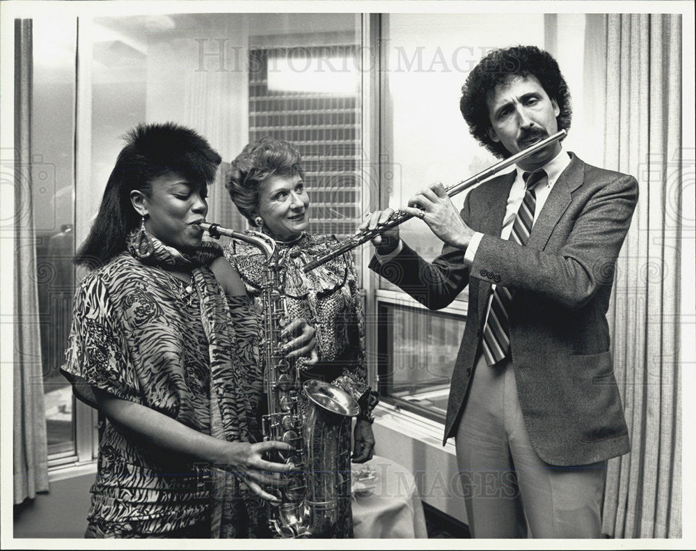 1984 Press Photo Norma Jean Bell Saxophonist Alexander Zonjic Flutist Jazz - Historic Images