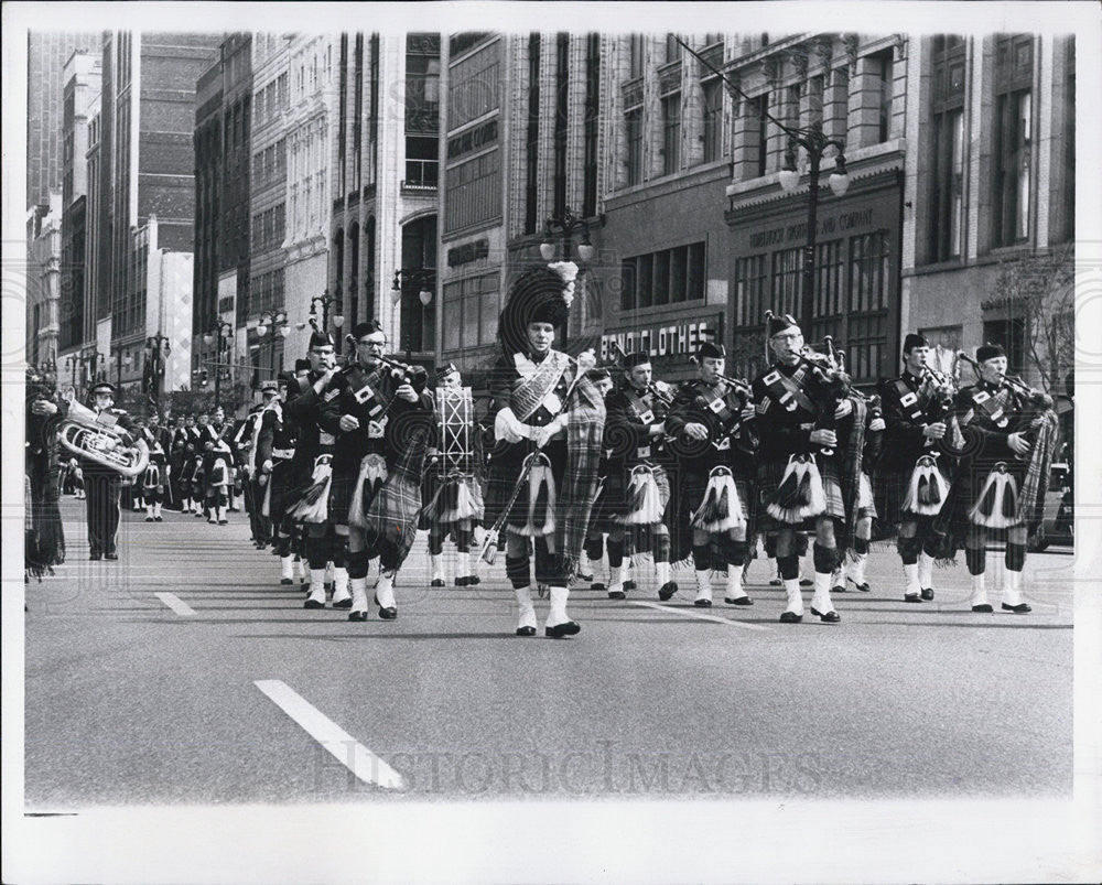 1971 Press Photo Canada Army St Paul Cathedral - Historic Images