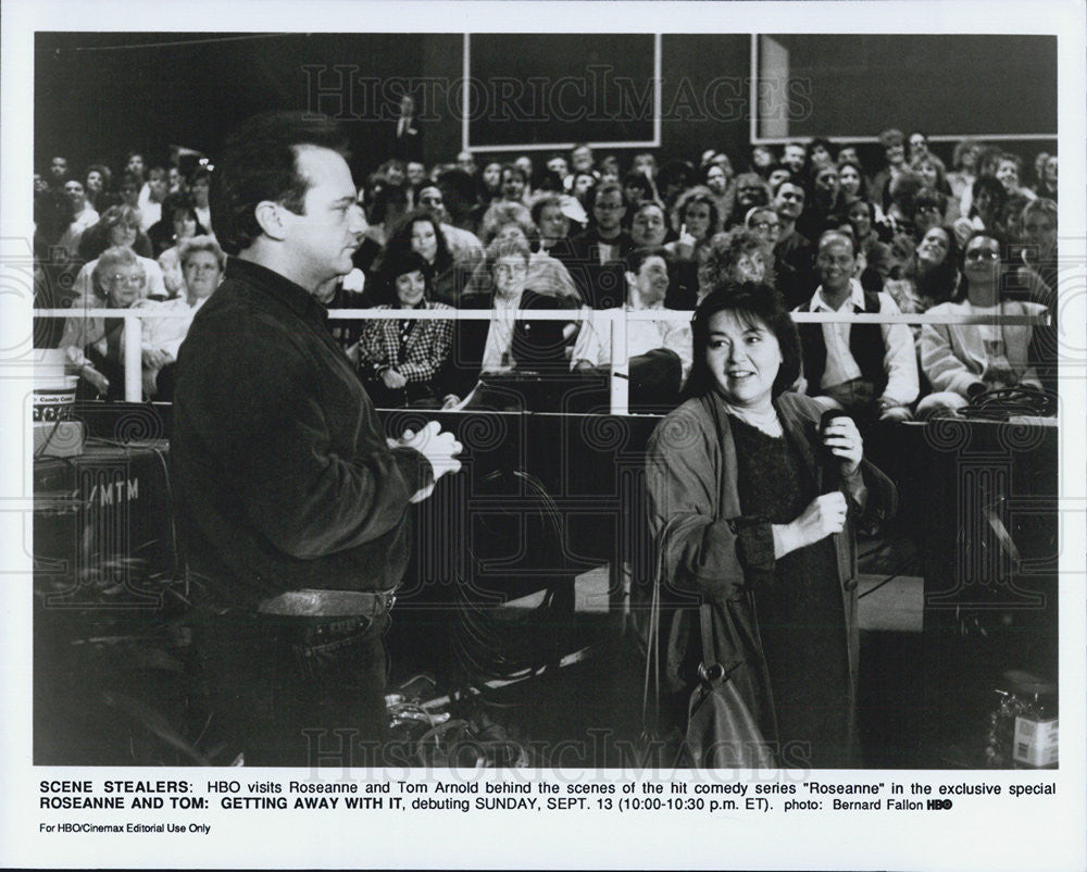 Press Photo Roseanne and Tom Arnold stars in comedy series &quot;Roseanne&quot;. - Historic Images