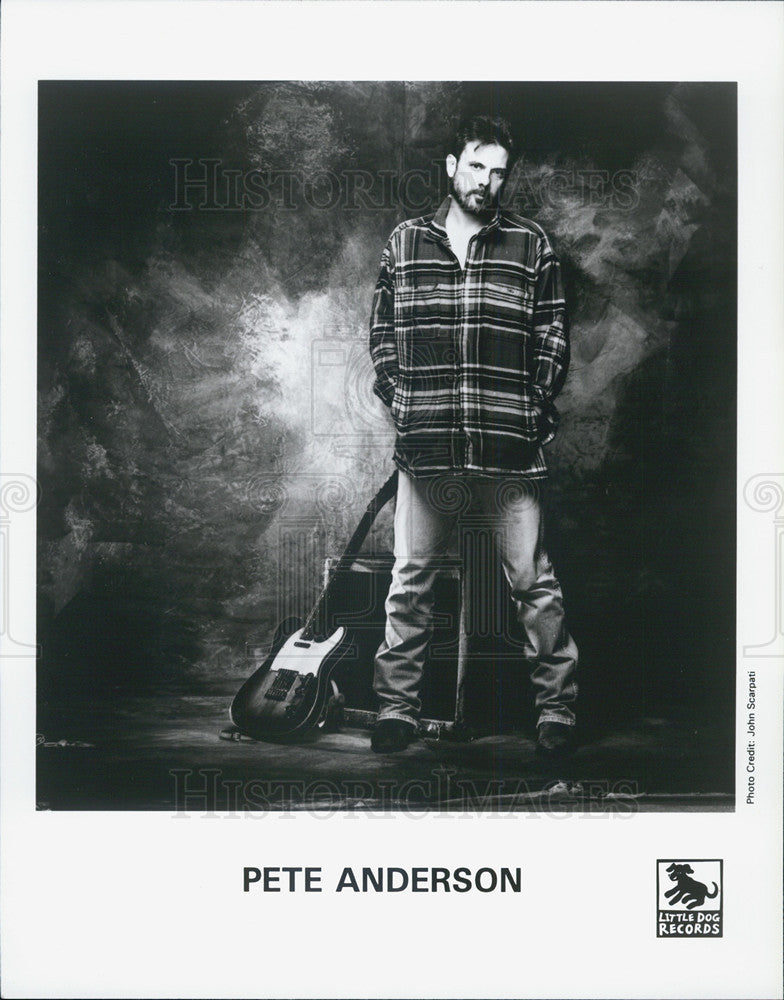 1997 Press Photo Pete Anderson,&amp; Dogs in Heaven - Historic Images