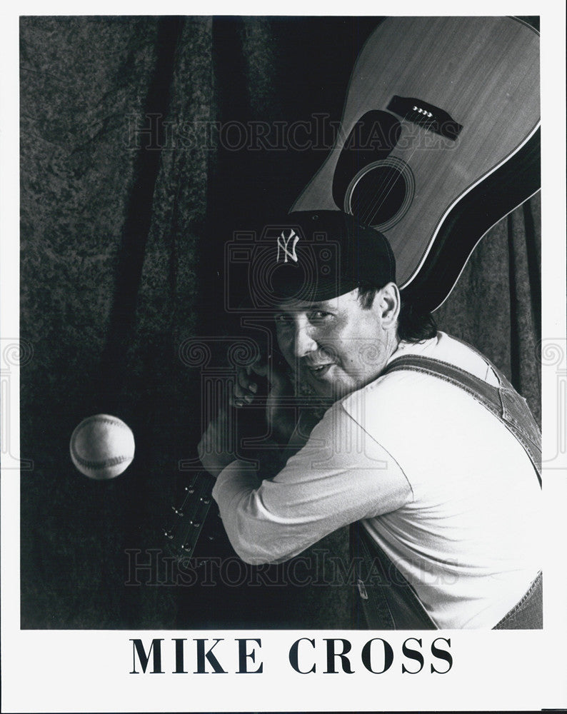 Press Photo Muscian Singer Guitarist Mike Cross - Historic Images