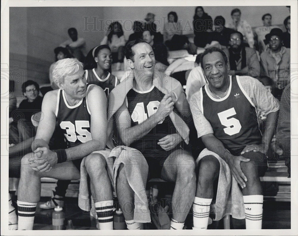 1989 Press Photo Knicks&#39; star Dave DeBusscher, Sen. Bill Bradley and Bill Cosby - Historic Images