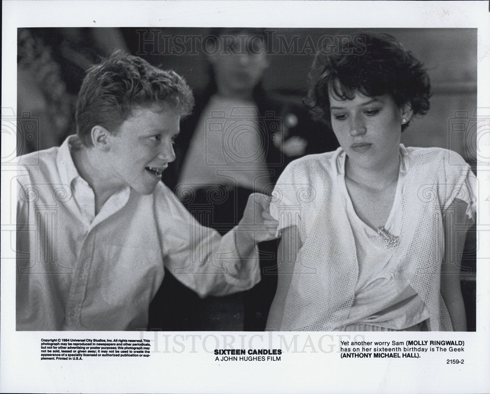 1984 Press Photo Anthony Michael Hall and Molly Ringwald in Sixteen Candles - Historic Images