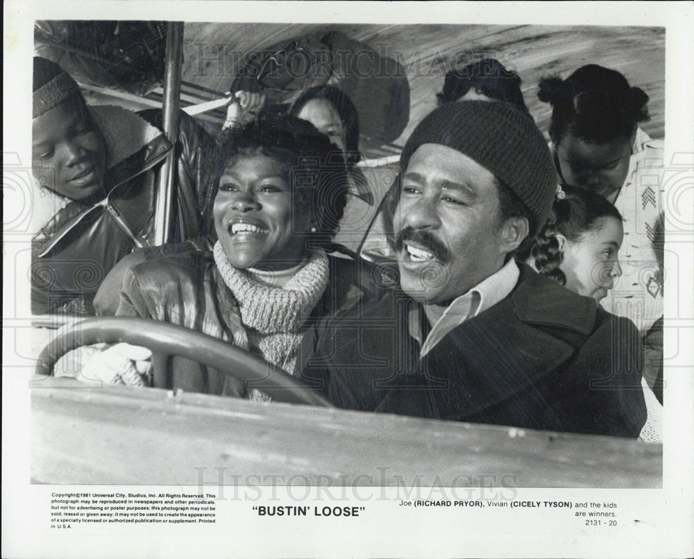 1981 Press Photo Richard Pryor and Cicely Tyson in "Bustin' Loose" - Historic Images