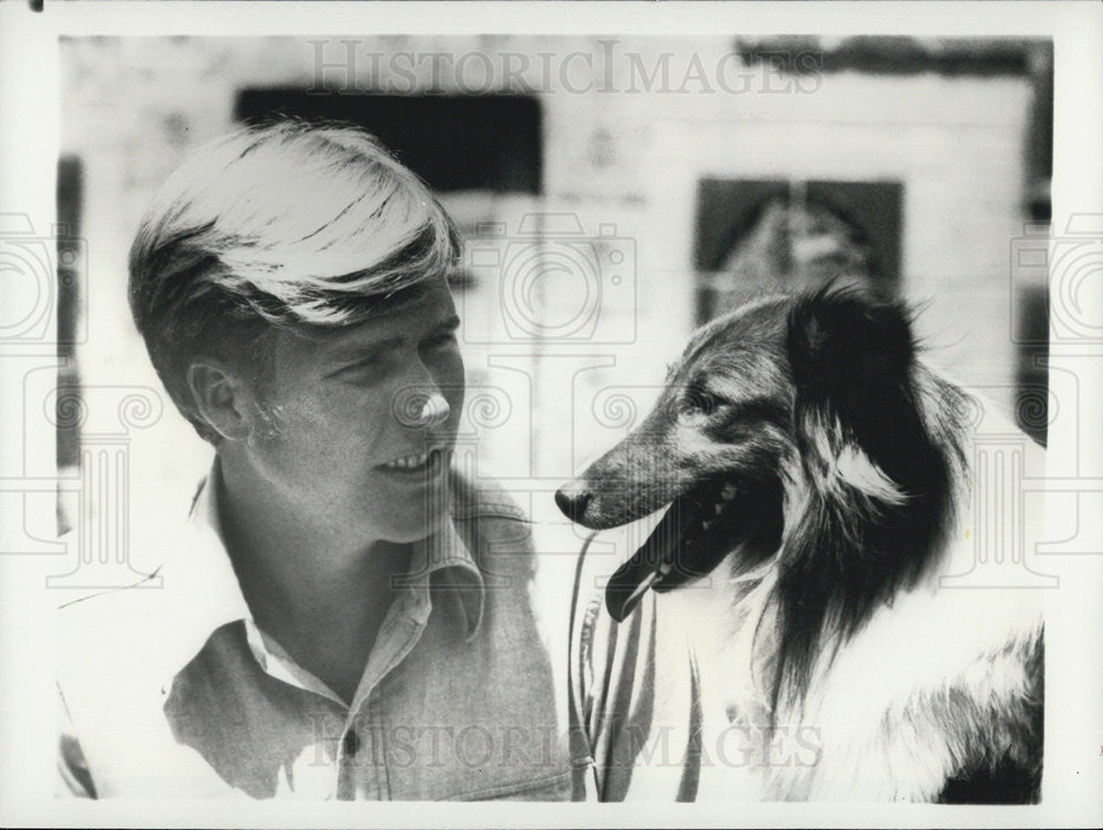 1982 Press Photo Clint Rowe in &quot;The Little Shepherd of Catalina&quot; - Historic Images