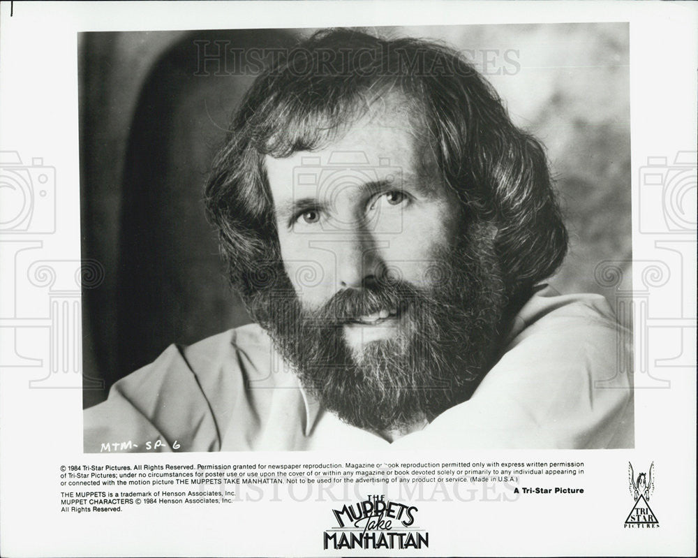 1984 Press Photo Jim Henson, Producer of &quot;Muppets Take Manhattan&quot;, Is Kermit - Historic Images