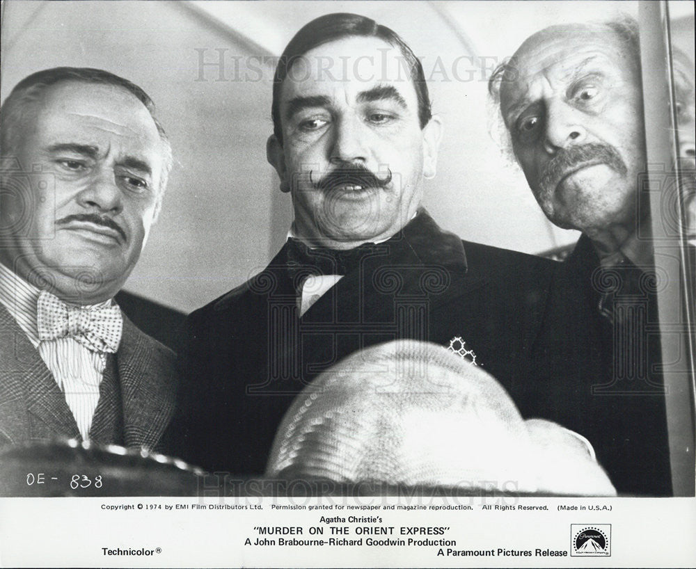 1974 Press Photo Balsam, Finney, &amp; Coulouris in &quot;Murder on the Orient Express&quot; - Historic Images