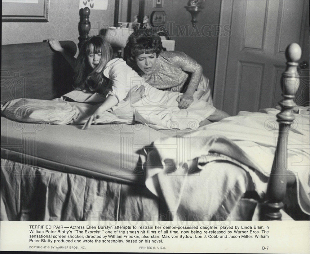 Press Photo Ellen Burstyn and Linda Blair in&quot;The Exorcist&quot;. - Historic Images