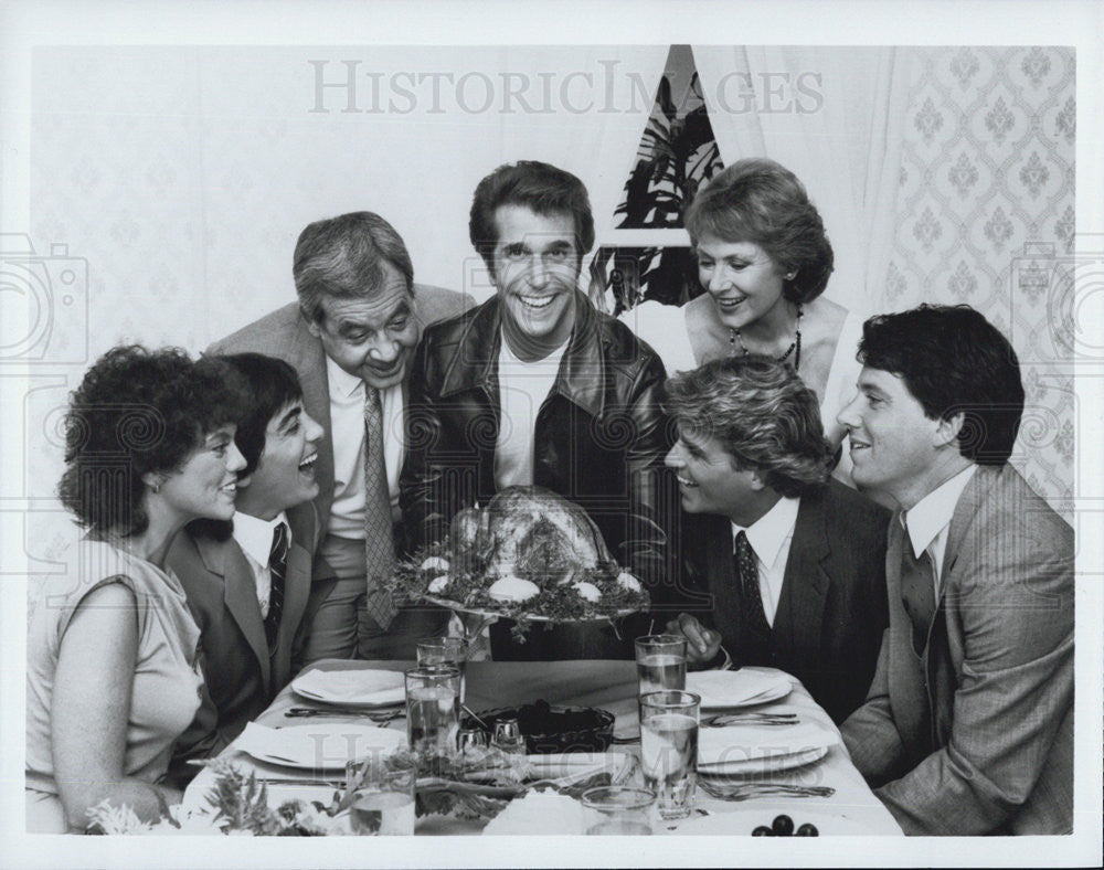 Press Photo Scene from the TV show &quot;Happy Days&quot;. - Historic Images