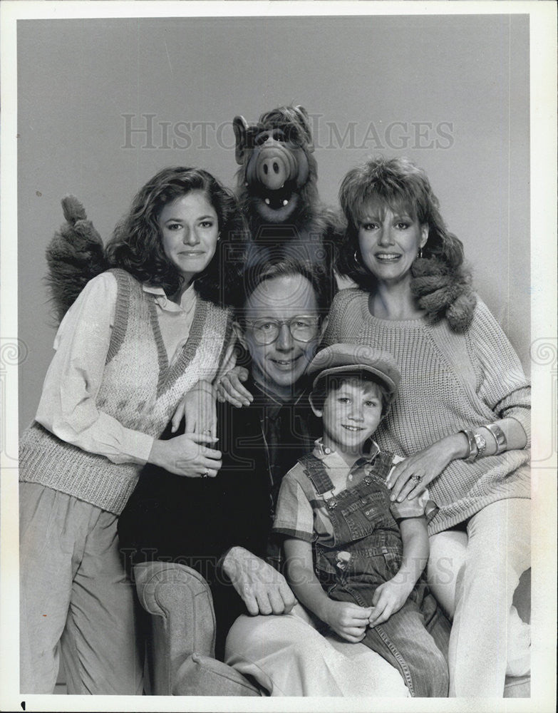 1986 Press Photo Max Wright, Anne Schedeen, And Benji Gregory In TV Show &quot;ALF&quot; - Historic Images