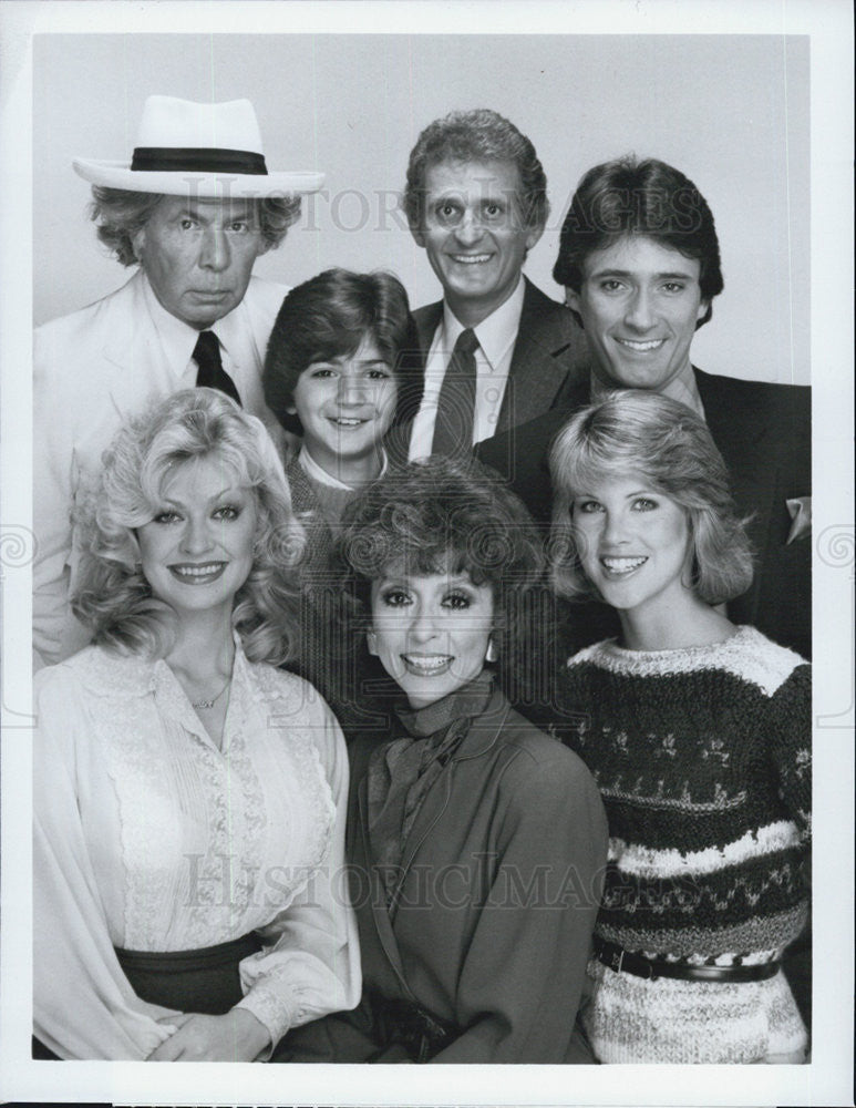 1983 Press Photo Star Cast of comedy series &#39;9 to 5&quot;. - Historic Images