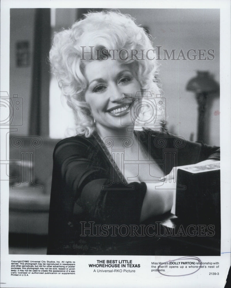 1982 Press Photo Actress Dolly Parton In &quot;The Best Little Whorehouse In Texas&quot;- Historic Images