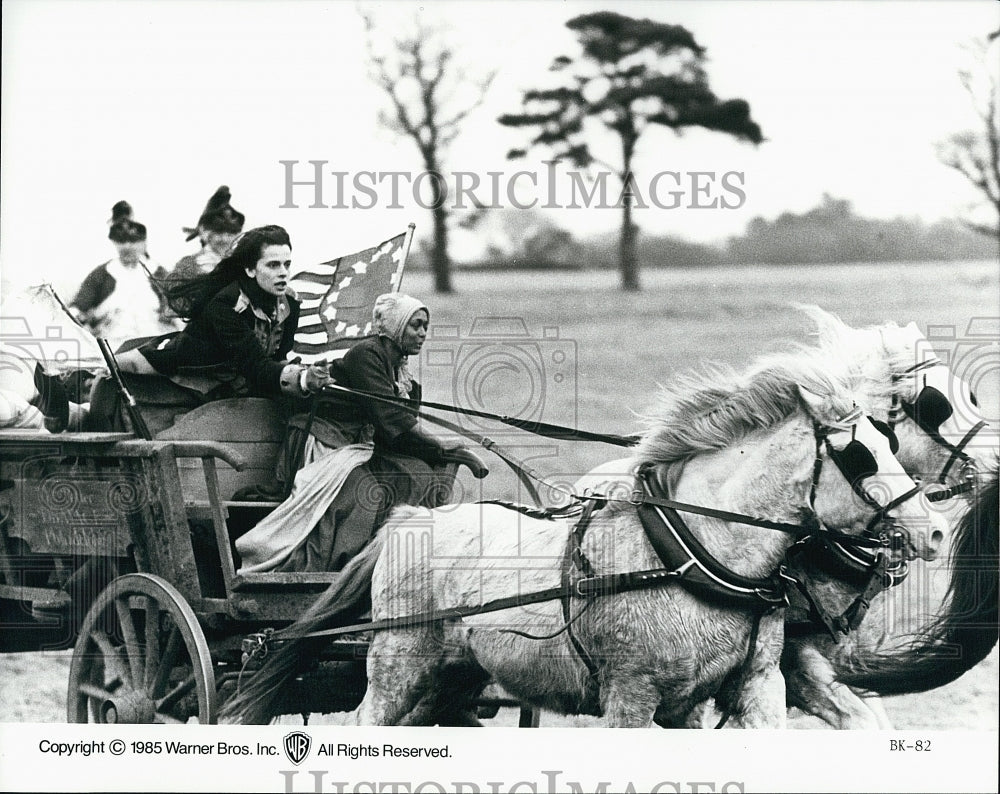 1985 Press Photo &quot;Revolution&quot; Two native american actors- Historic Images