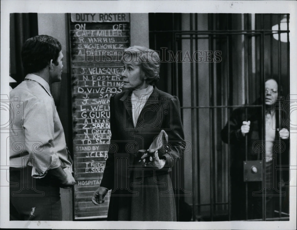 1982 Press Photo Barney Miller Episode Max Gail Actor Alice Backes Larry Gelman- Historic Images