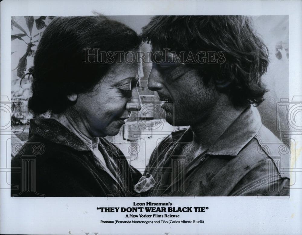 1982 Press Photo Scene from &quot;They Don&#39;t Wear Black Tie&quot;- Historic Images