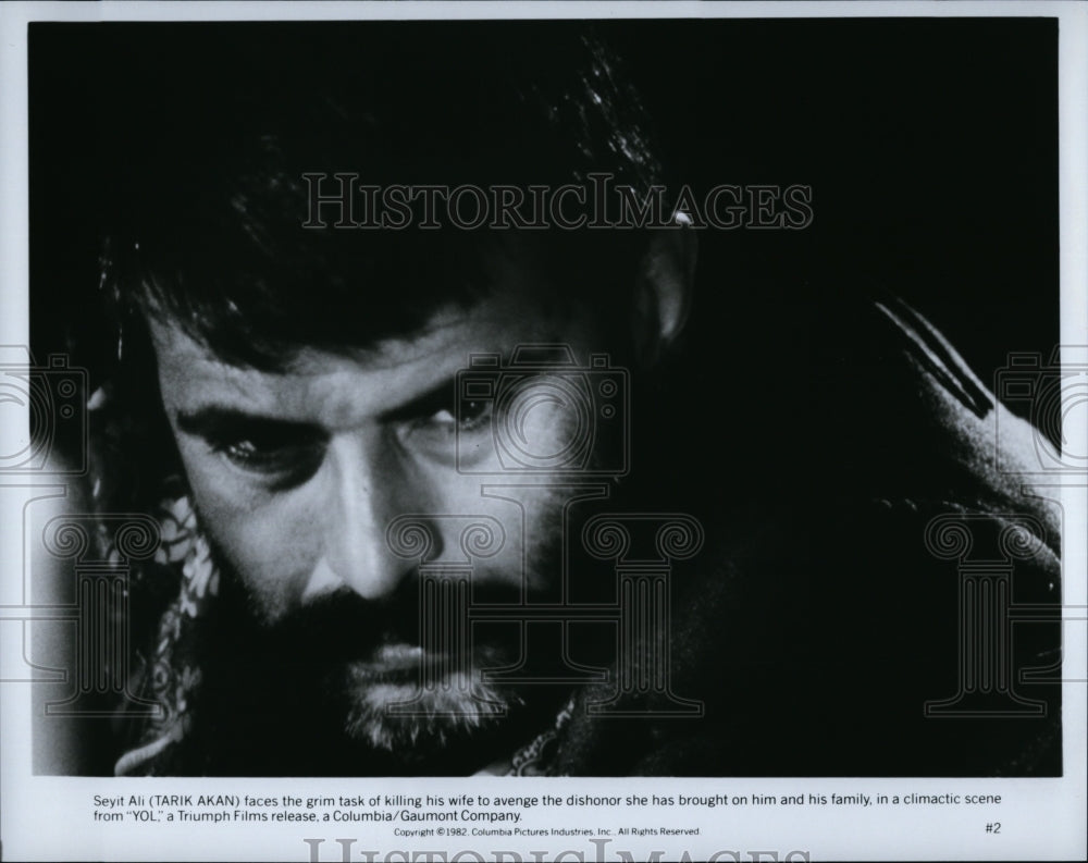 1982 Press Photo Tarik Akan Actor in &quot;Yol&quot;- Historic Images