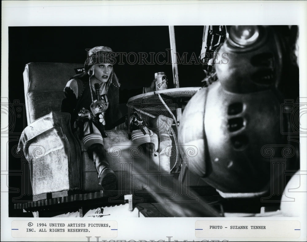 1994 Press Photo Actress Lori Petty movie Tank Girl - Historic Images