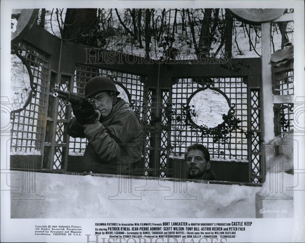 1969 Press Photo "Castle Keep" starring Burt Lancaster & Jean Pierre Aumont- Historic Images