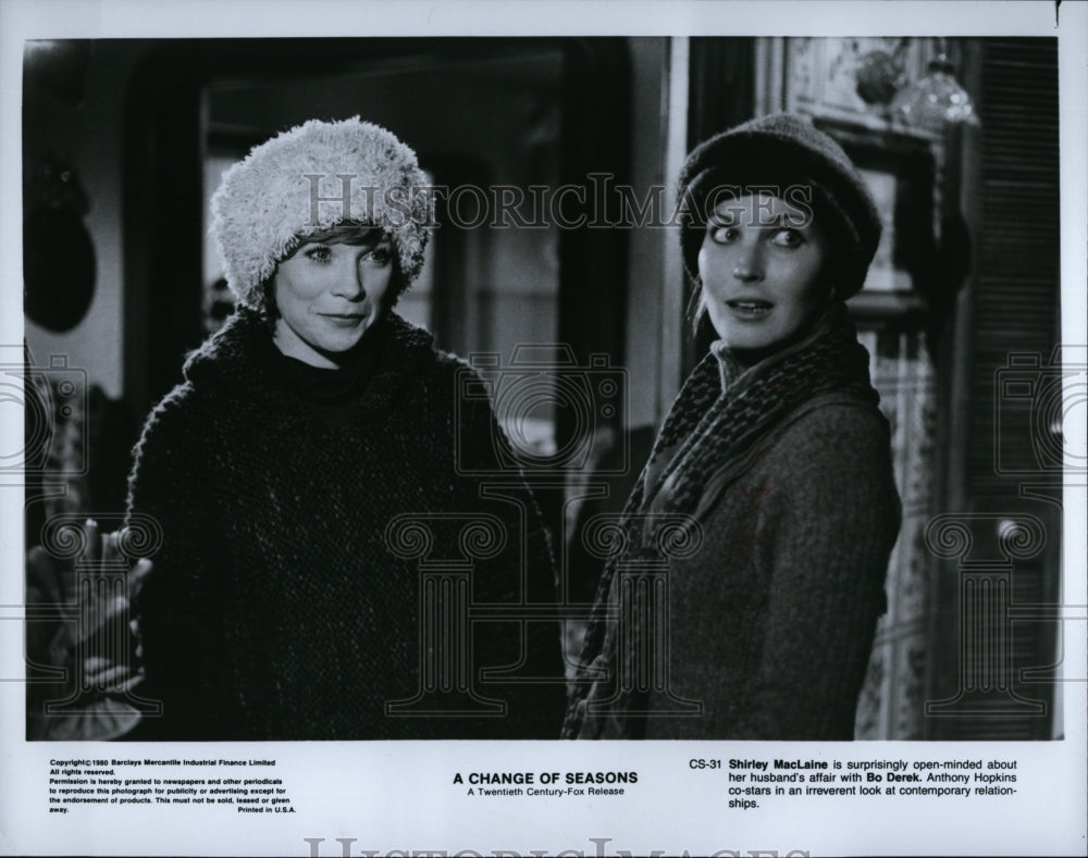 1980 Press Photo Shirley MacLaine &amp; Bo Derek Star In &quot;A Change Of Seasons&quot;- Historic Images