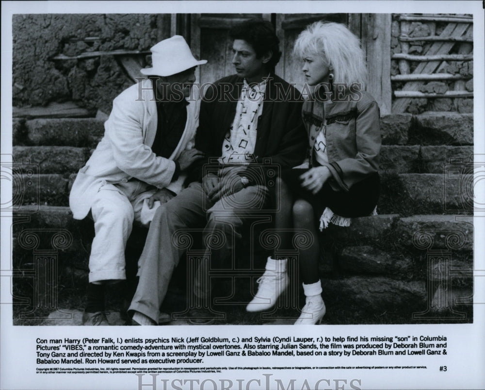 1987 Press Photo Peter Falk Jeff Goldblum and Cyndi Lauper in &quot;Vibes&quot;- Historic Images