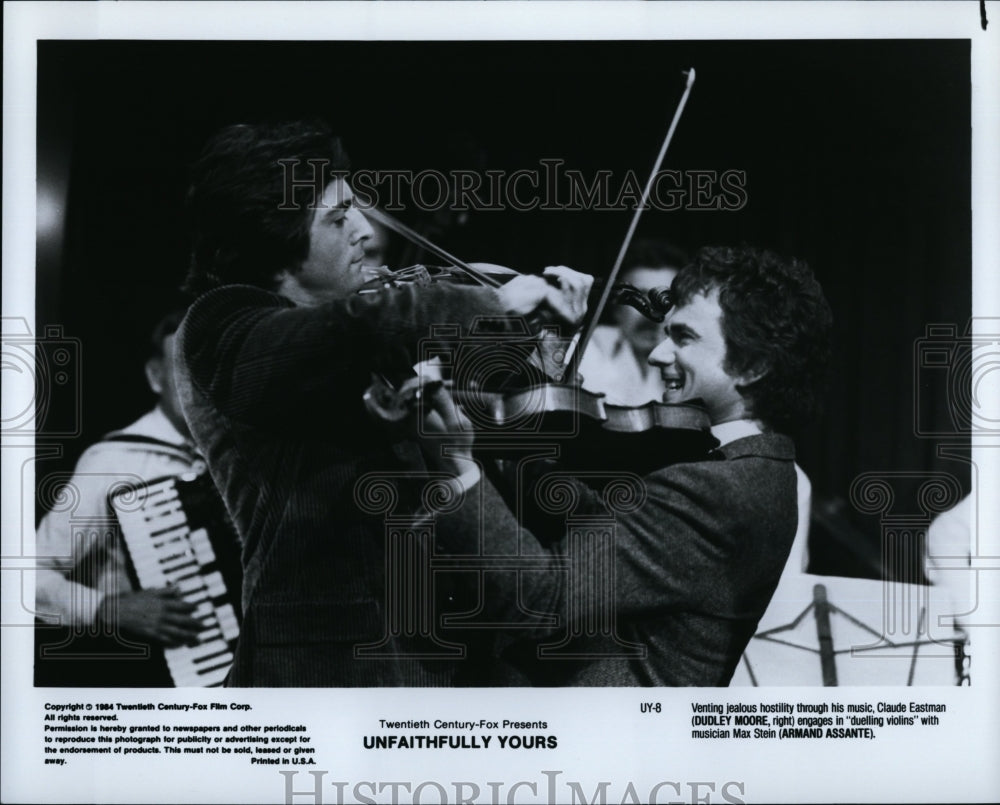 1984 Press Photo &quot;Unfaithfully Yours&quot; Armand Assante, Dudley Moore- Historic Images