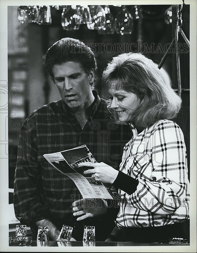 1987 Press Photo Ted Danson, Shelley Long &quot;Cheers&quot;- Historic Images