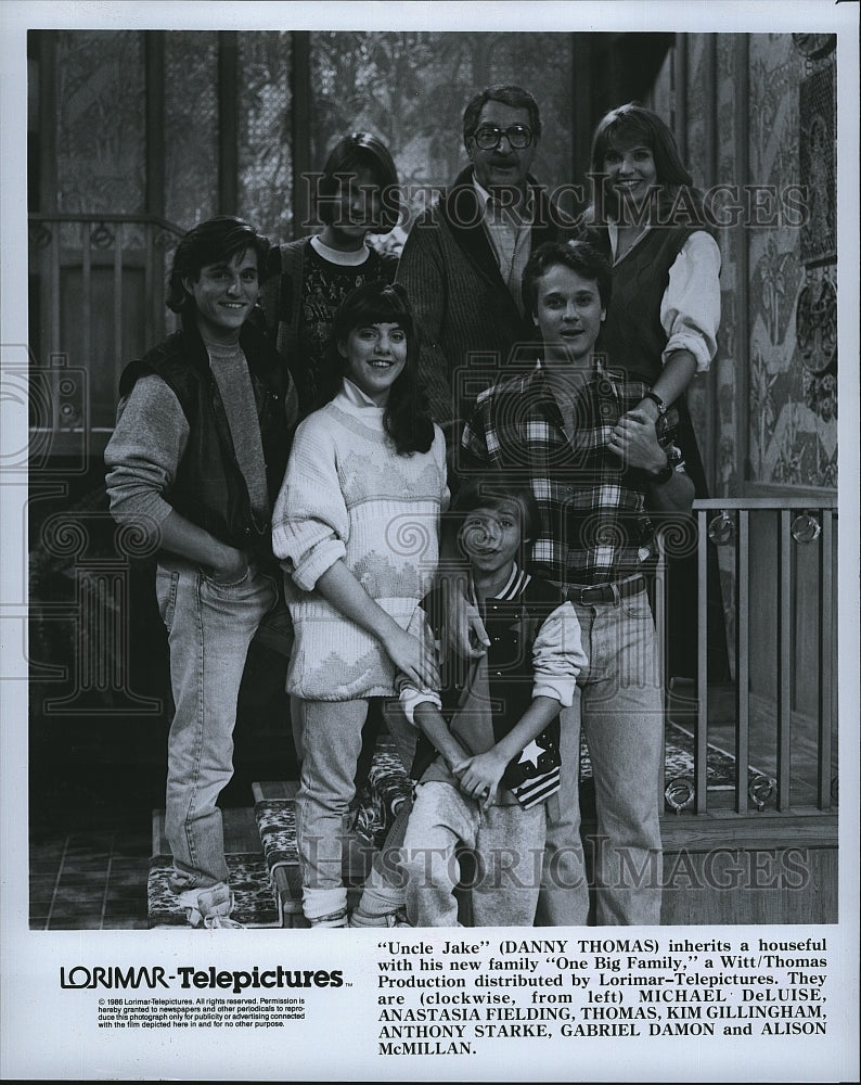 1986 Press Photo &quot;One Big Family &quot; Danny Thomas,M DeLuise,A Fielding,A Starke- Historic Images