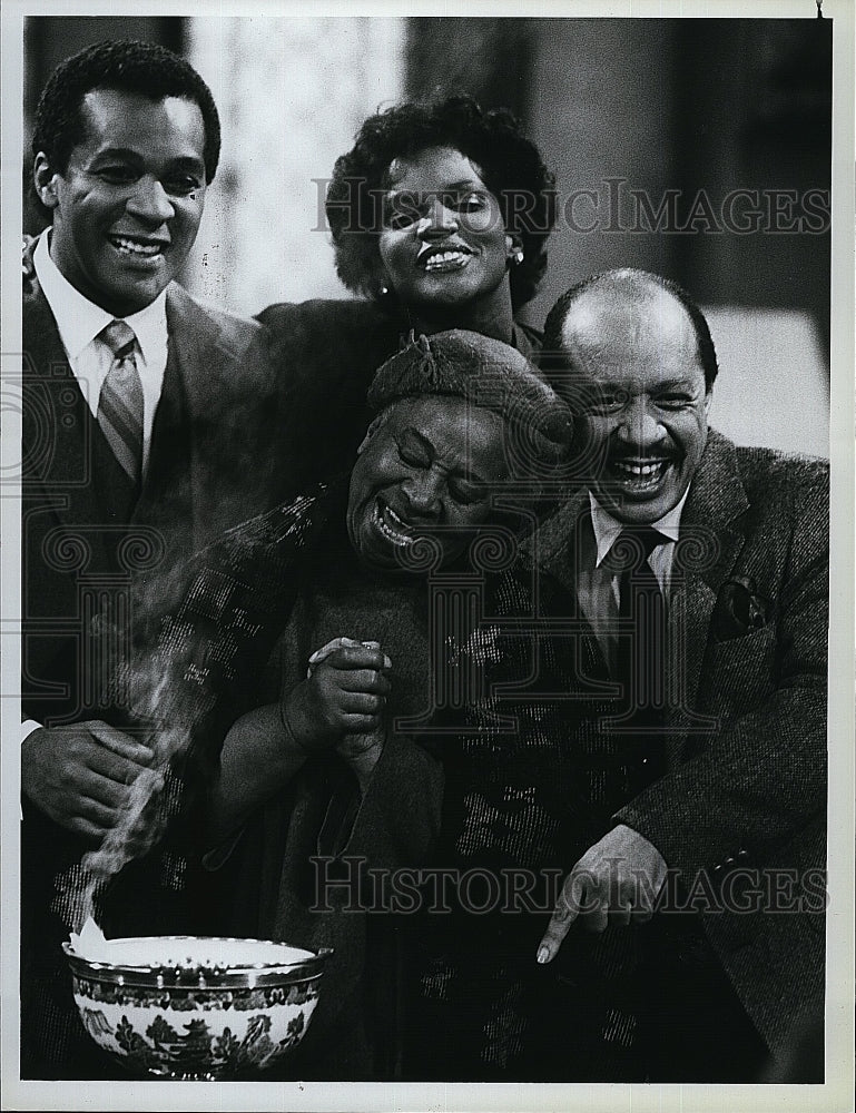 1986 Press Photo Sherman Hemsley, Clifton Davis, and Anna Maria Horsford in Amen- Historic Images