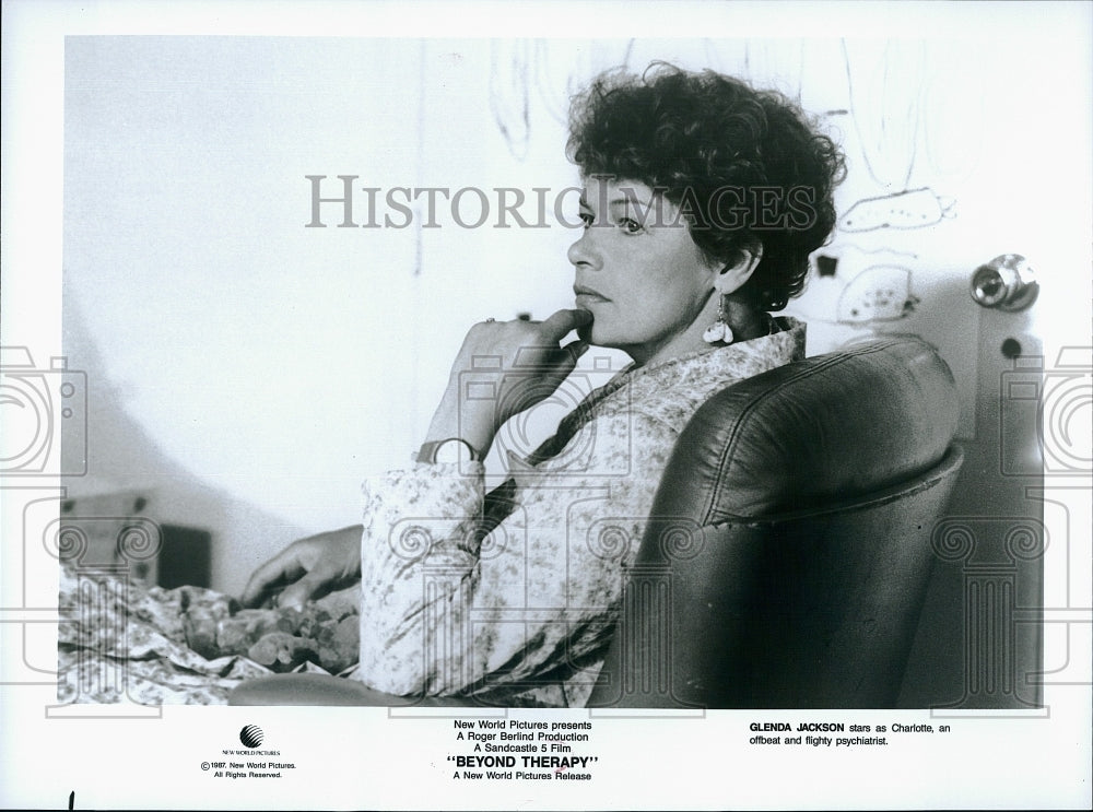 1987 Press Photo Glenda Jackson as Charlotte in &quot;Beyond Therapy&quot;- Historic Images