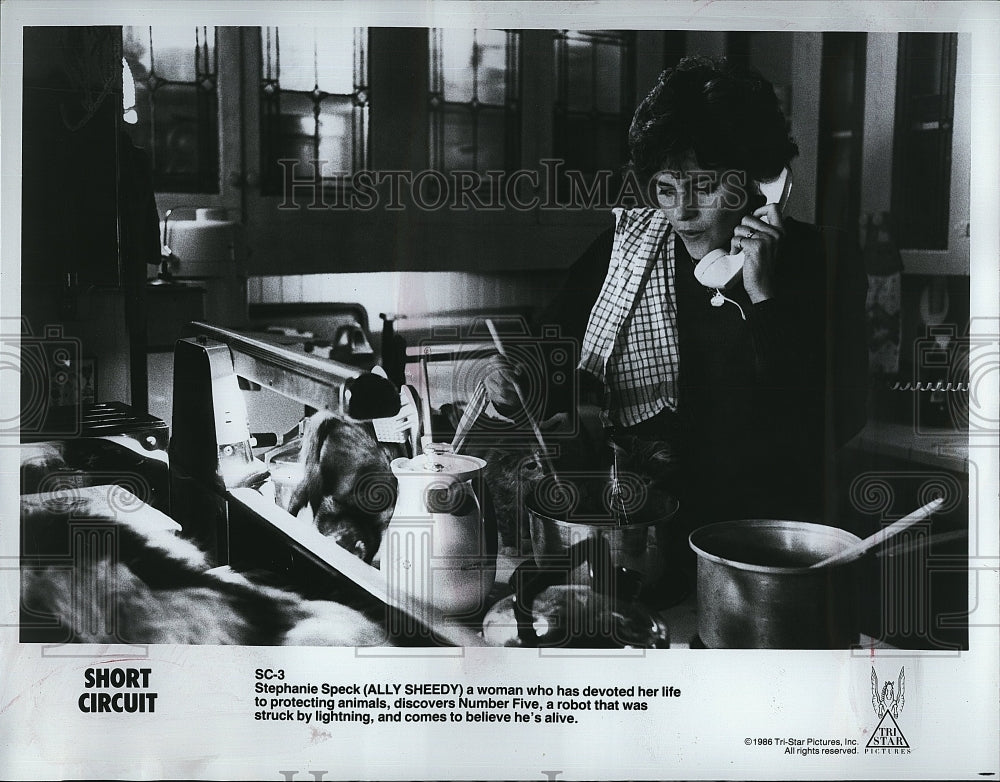 1986 Press Photo Ally Sheedy stars in &quot;Short Circuit&quot;- Historic Images