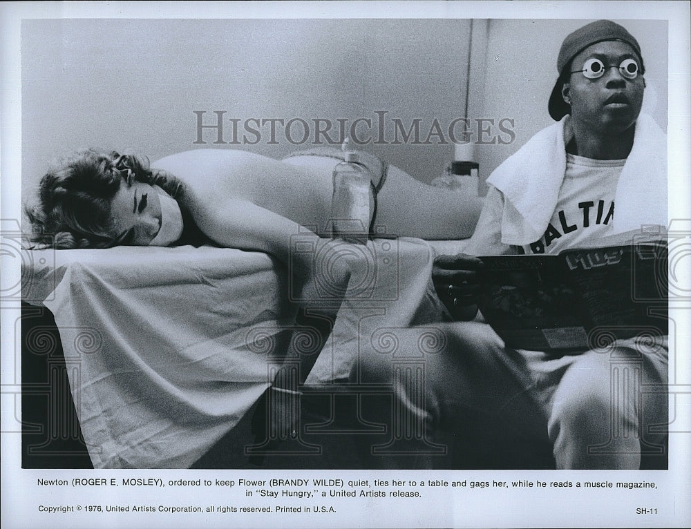 1976 Press Photo &quot; Stay Hungry&quot; Brandy Wilde &amp; Roger E, Mosley- Historic Images