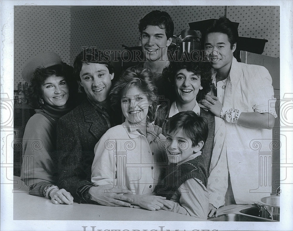 1986 Press Photo Life&#39;s a Banquet Ted Reinstein Michael Goodwin Patrick Warburto- Historic Images