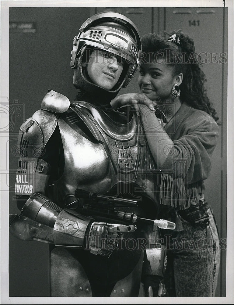 1989 Press Photo Actor Dustin Diamond &amp; Lark Voorhies In &quot;Saved By The Bell&quot;- Historic Images