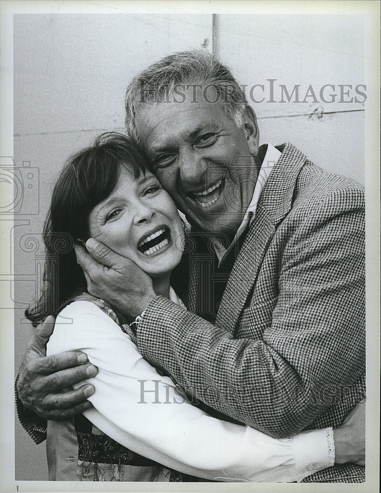 1982 Press Photo Anita Gillette and Jack Klugman in &quot;Quincy&quot;- Historic Images