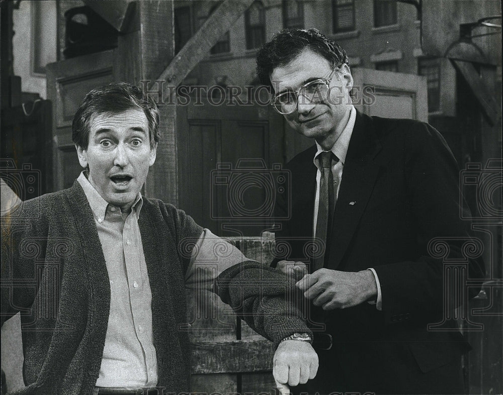 Press Photo Ralph Nader, Bob McGrath, "Sesame Street Special" - Historic Images