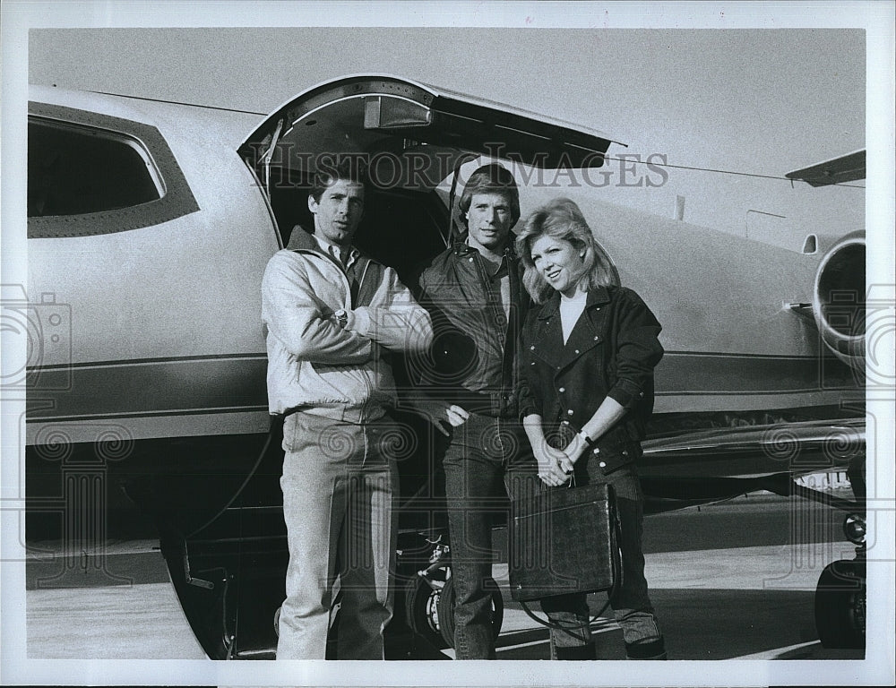 1983 Press Photo Rick Edwards, Jack Scalia and Lisa Hartman in &quot;High Performance&quot;- Historic Images