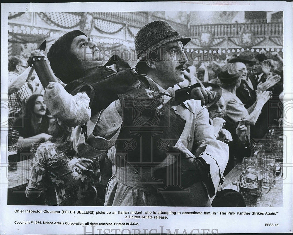 1976 Press Photo Peter Sellers American Actor Pink Panther Strikes Again Movie- Historic Images