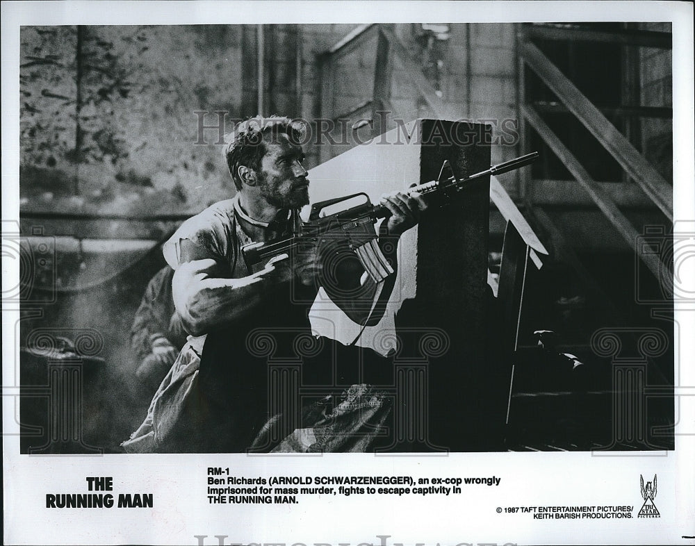 1987 Press Photo Arnold Schwarzenegger in&quot;The Running Man&quot;- Historic Images