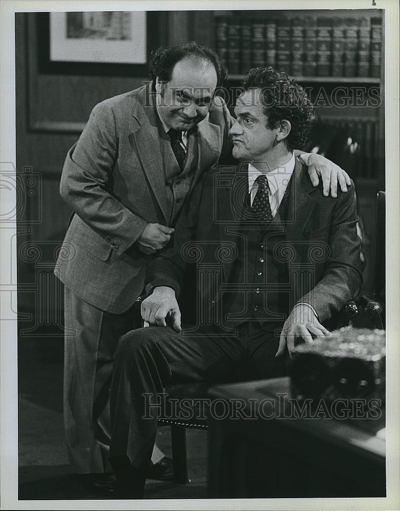 1982 Press Photo Danny De Vito, Christopher Lloyd &quot;Taxi&quot;- Historic Images