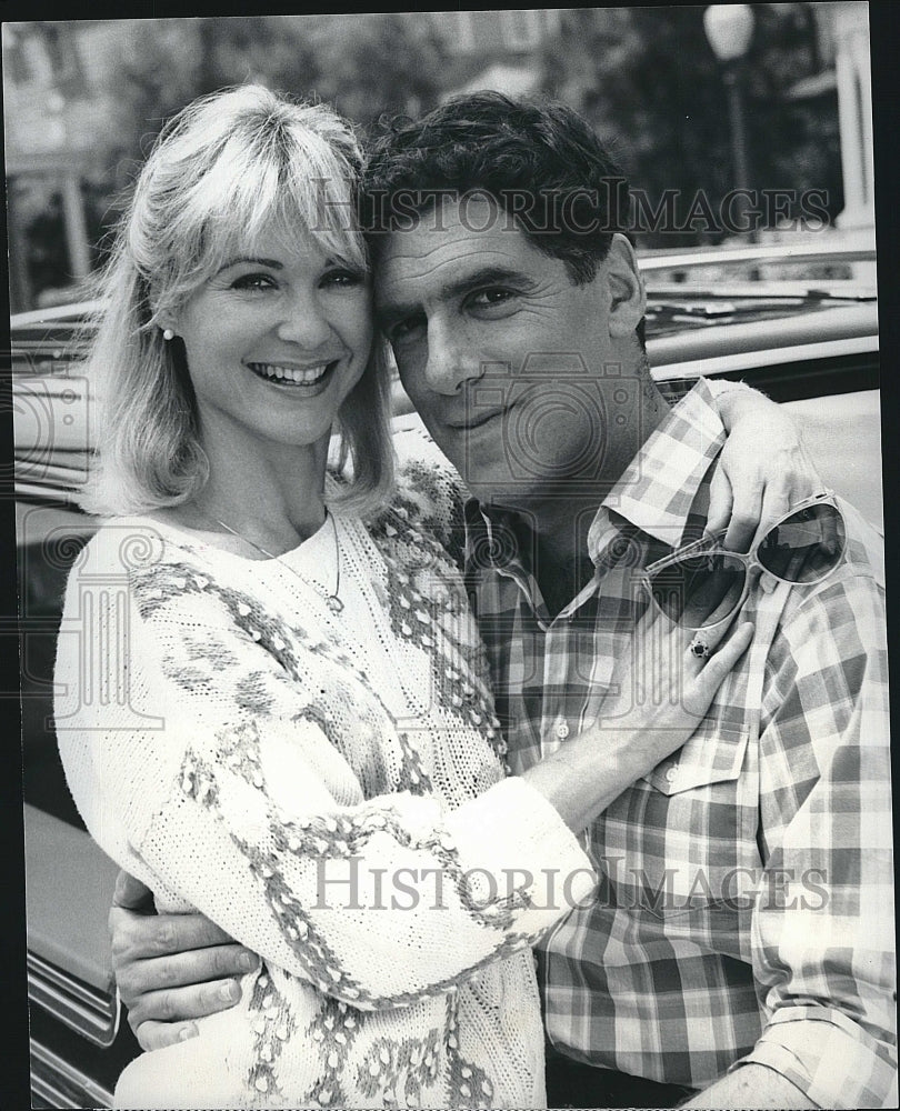 1986 Press Photo Dee Wallace Stone and Elliott Gould in &quot;Together We Stand&quot;- Historic Images