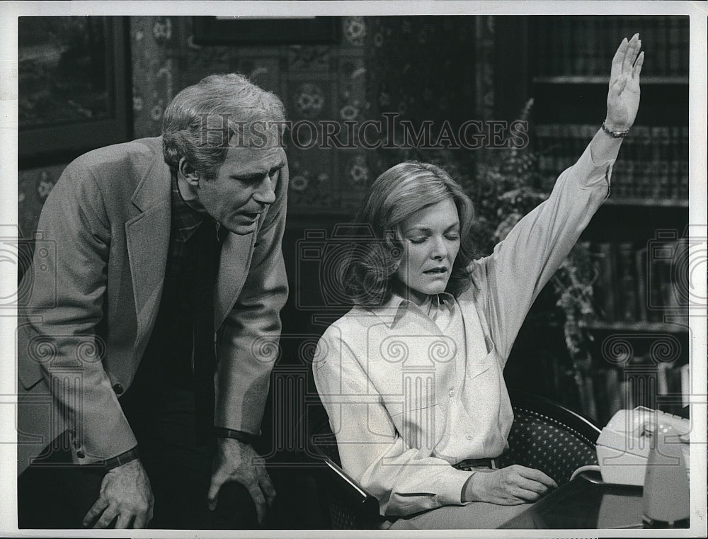 1986 Press Photo &quot;Kate &amp; Allie&quot; Jane Curtin &amp; Keith Charles- Historic Images