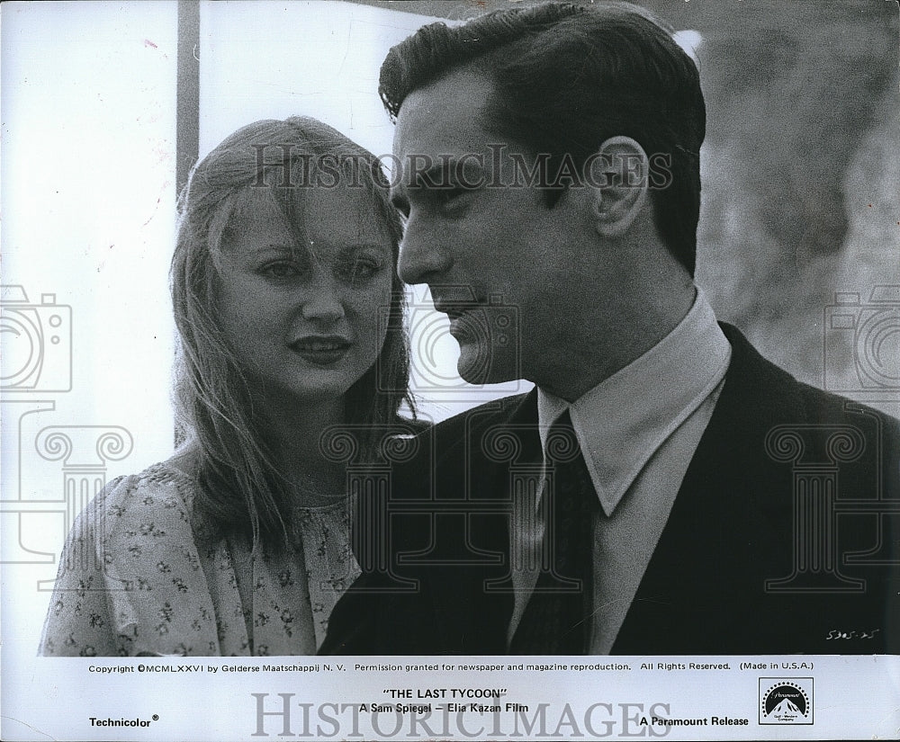 1976 Press Photo Robert De Niro &amp; Ingrid Boulting Star In &quot;The Last Tycoon&quot;- Historic Images