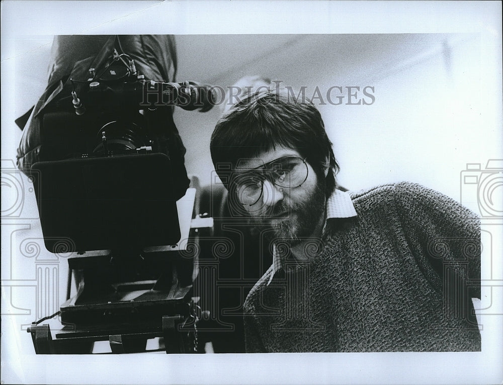 1985 Press Photo Tobe Hooper &quot;Lifeforce&quot;- Historic Images