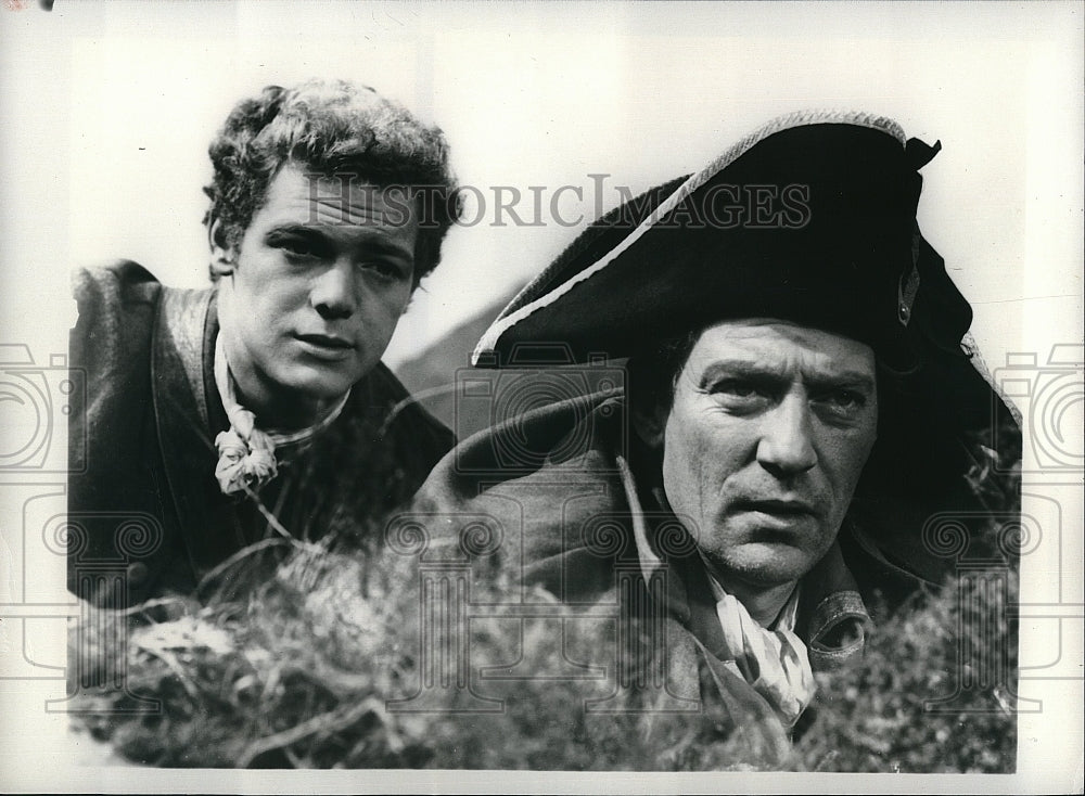 1982 Press Photo James Macarthur, Peter Finch &quot;Kidnapped&quot;- Historic Images