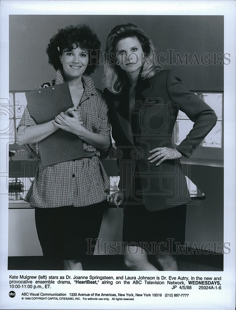 1988 Press Photo Kate Mulgrew, Laura Johnson, &quot;HeartBeat&quot;- Historic Images