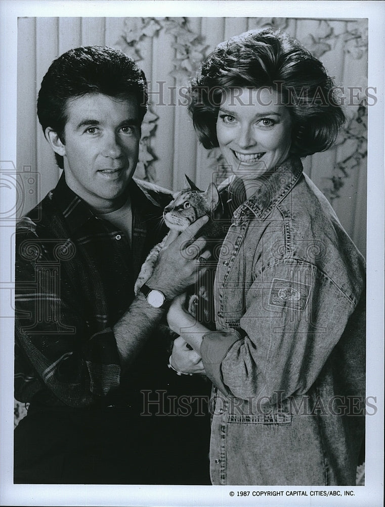 1987 Press Photo Alan Thicke, Debbie Bartlett, &quot;Animal Crack-Ups&quot;- Historic Images