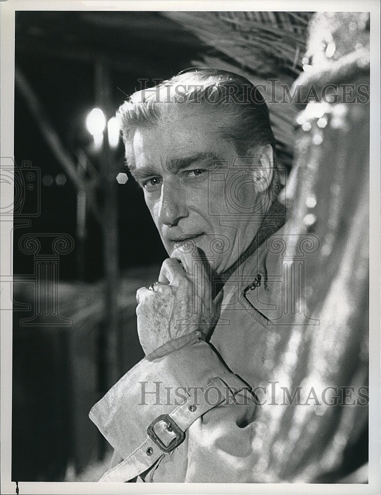 1987 Press Photo Richard Mulligan as Columnist in NBC-TV&#39;s&quot;Highway to Heaven&quot;.- Historic Images