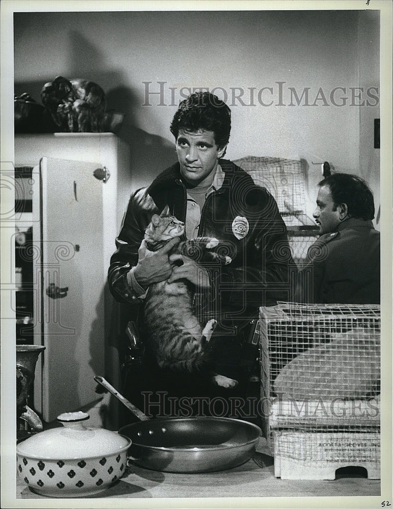 1984 Press Photo Ed Marinaro in "Hill Street Blues"- Historic Images