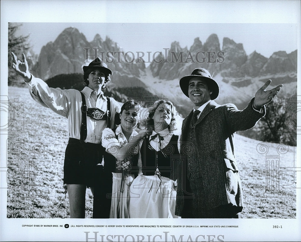 1985 Press Photo A Family in the Swiss Alps- Historic Images