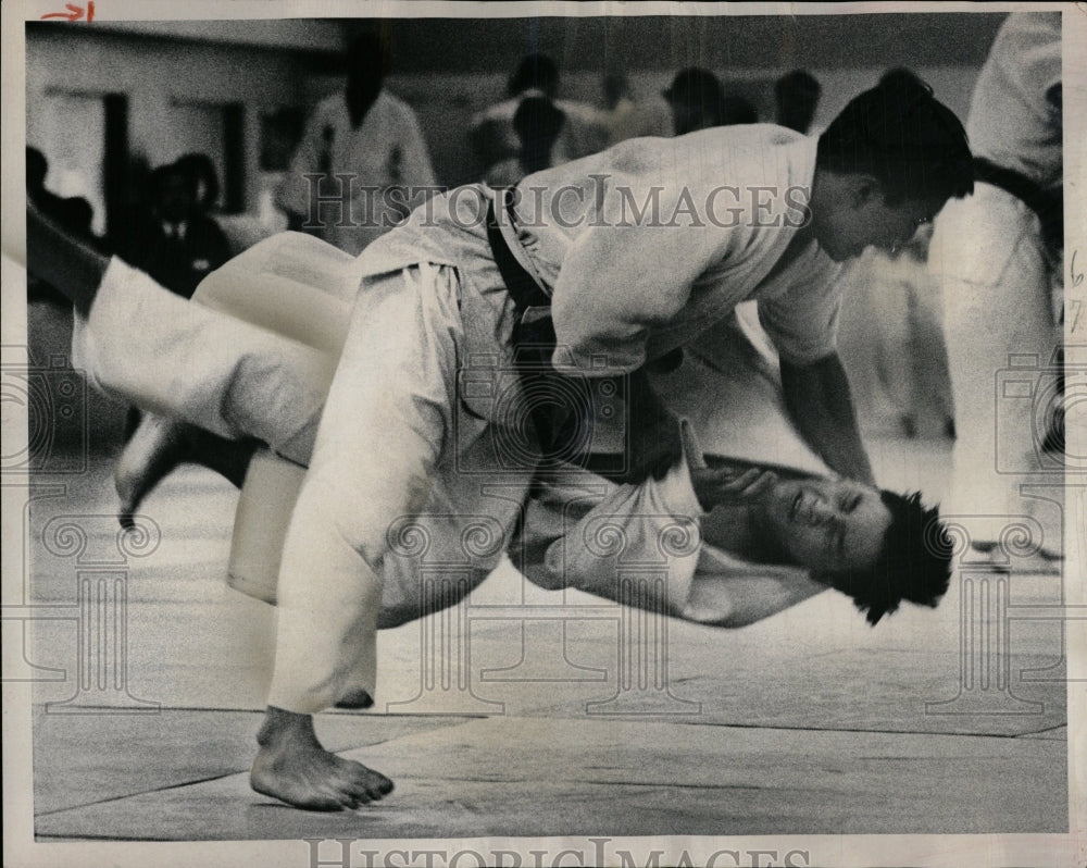 1968 Sugiura Scores First Level Brown Belt - Historic Images